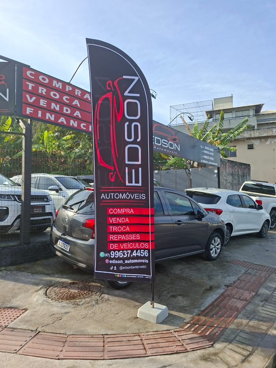 Bandeira publicitária personalizada