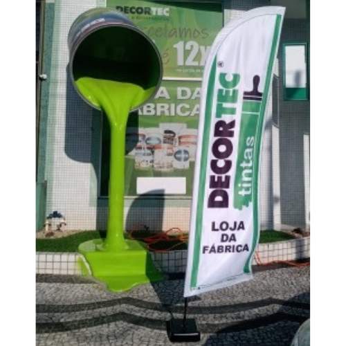 Windflag em ambiente comercial